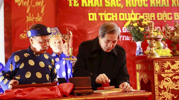 Khai ấn Lý triều Đại Vương “Trấn Tây Thượng Đẳng” tại đền Voi Phục
