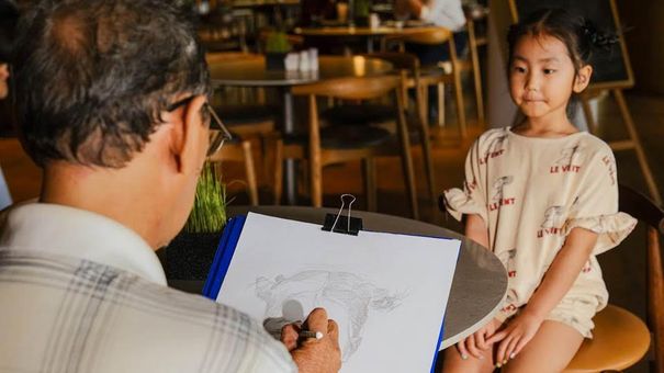 Alma Resort tổ chức chương trình vẽ chân dung nghệ thuật