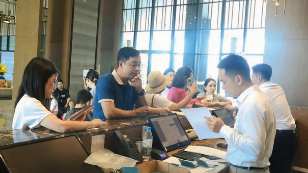 Du lịch nội địa “nóng” trở lại, FLC kín phòng tại loạt điểm đến hút khách