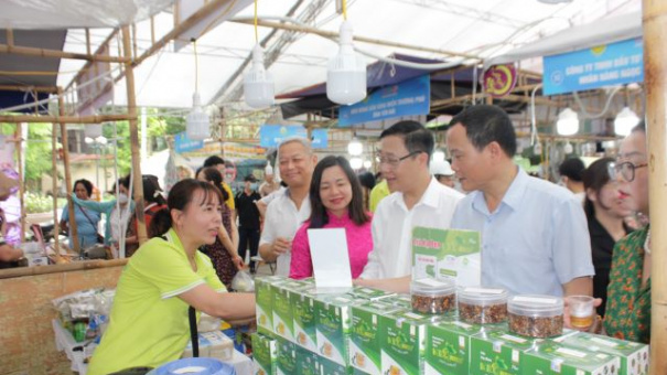 Người tiêu dùng Hà Nội có thêm địa chỉ mua sắm đặc sản OCOP và nông sản an toàn
