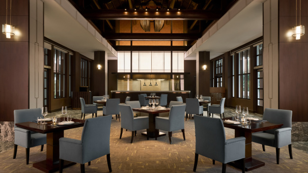 Nhà hàng Hemispheres Sheraton Hanoi tiếp tục góp mặt trong Michelin Guide 2025