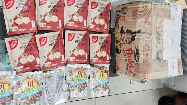 Hải quan Cửa khẩu sân bay quốc tế Nội Bài chủ trì bắt giữ 02 đối tượng mua bán, vận chuyển hơn 5,3kg ma tuý