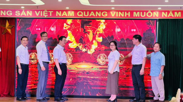 Phát động Cuộc thi Vẽ tranh thiếu nhi quốc tế “Em yêu Hà Nội - Thành phố vì hòa bình” năm 2025