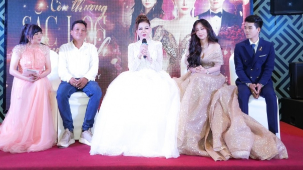 Hoa hậu Huỳnh Thanh Thúy ra mắt MV Còn thương sắc hoa chung tình: Khi âm nhạc trở thành nhịp cầu tri ân