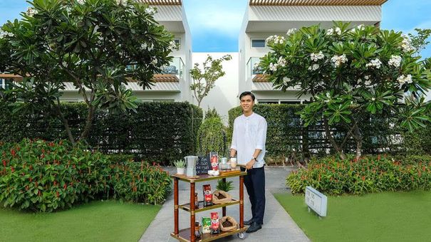 Alma Resort ra mắt dịch vụ “Mang tinh túy cà phê đến tận cửa phòng bạn”