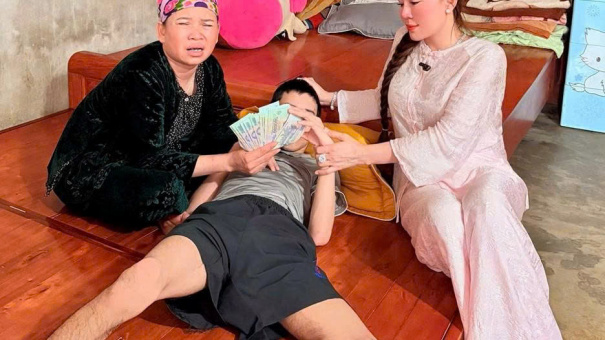 Nghị lực của mệ Huyền Quảng Trị và cánh tay nhân ái của Hoa hậu Nguyễn Thị Bình