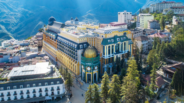 Lạc vào “xứ sở diệu kỳ” giữa lòng Sa Pa: Trải nghiệm Phục Sinh đầy mê hoặc tại Hotel de la Coupole