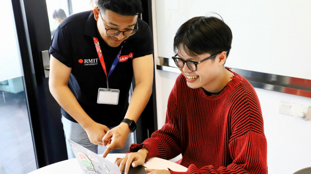 Sinh viên RMIT Việt Nam được trao học bổng Voices of the Future Fellow đầu tiên
