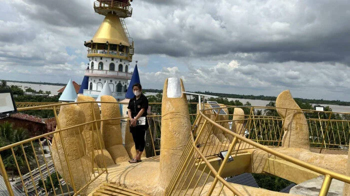 Xây dựng cầu Vàng, Bà Nà Hill trái phép ở Sóc Trăng