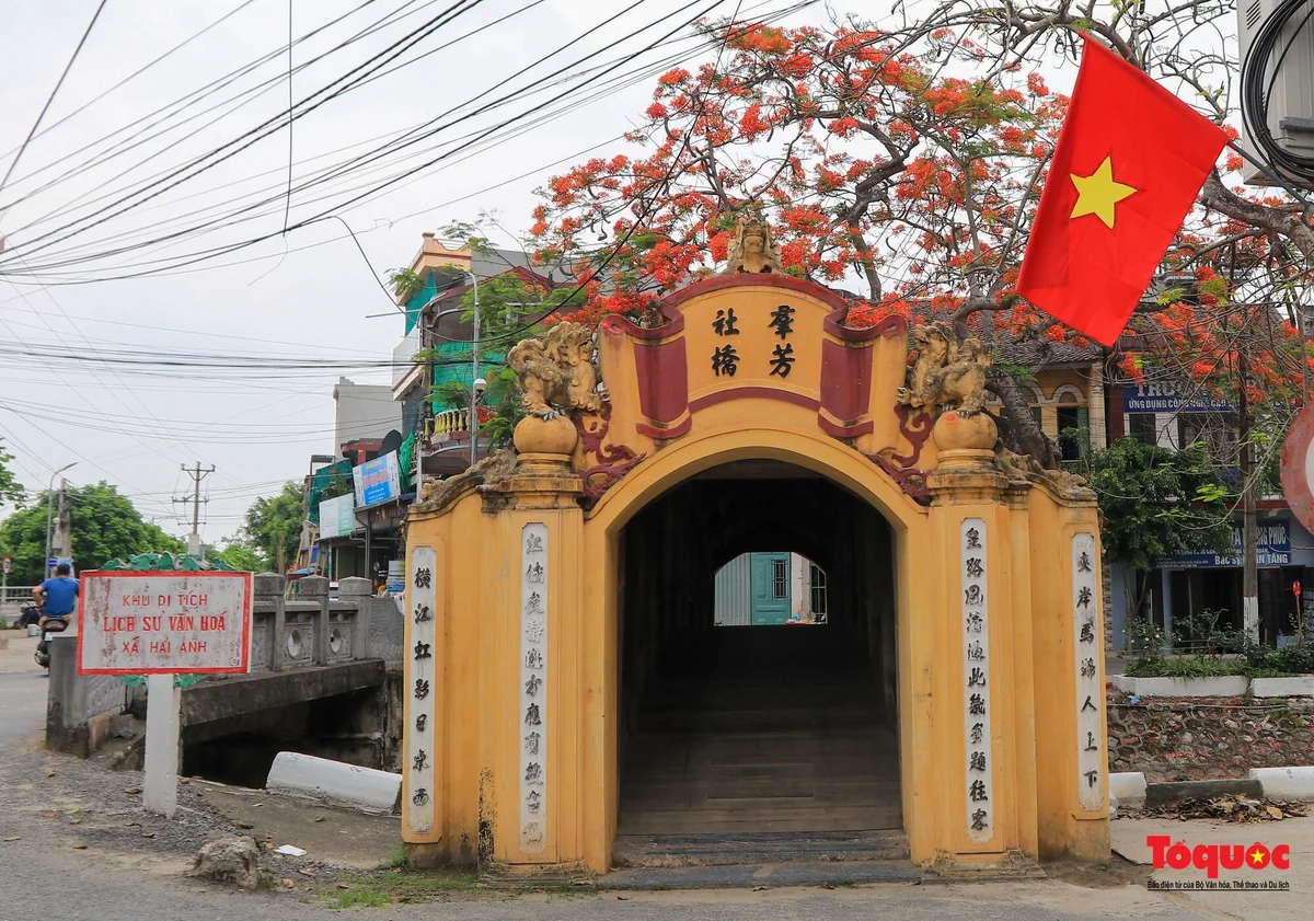 Vẻ đẹp của cây cầu ngói trên 500 tuổi tại Nam Định - Ảnh 15. Vẻ đẹp của cây cầu ngói trên 500 tuổi tại Nam Định - Ảnh 15.