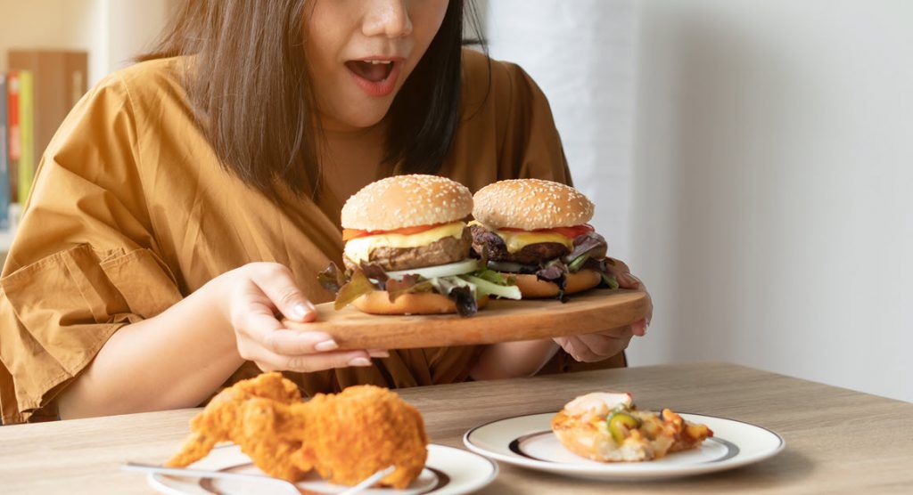 Người dễ bị tế bào ung thư tấn công thường có 5 điểm chung khi ăn uống
