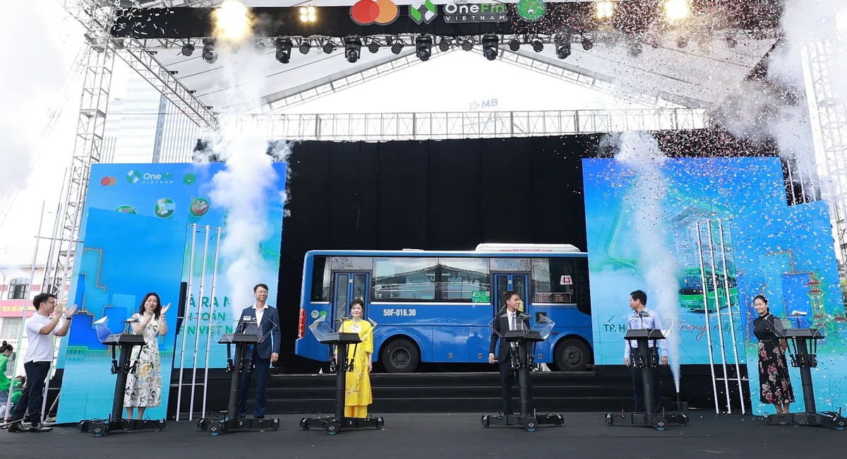 khoanh_khac_key_moment_trong_su_kien_ra_mat_chuyen_xe_thi_diem_cong_nghe_thanh_toan_moi.jpg