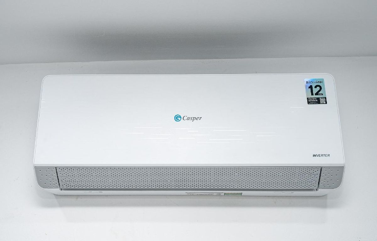 Điều hòa Casper EcoPrime có hàng nghìn lỗ khí siêu nhỏ trên cửa gió để cung cấp luồng "gió mát mềm". Ảnh: Hưng Vũ