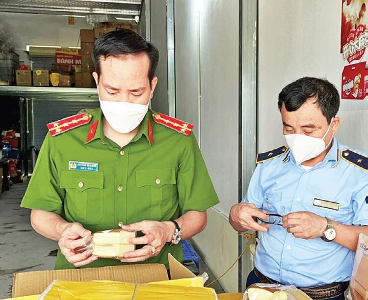 793-gian-lan-thuong-mai-tai-ha-noi.jpg